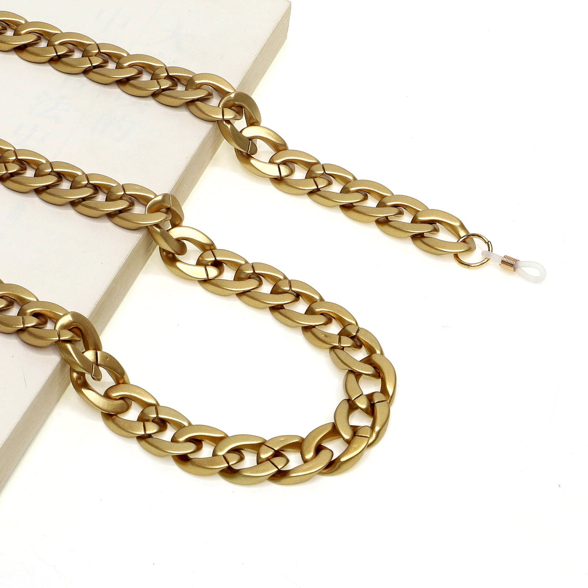Oversized Eyewear Chain with Secure Attachments for Glasses