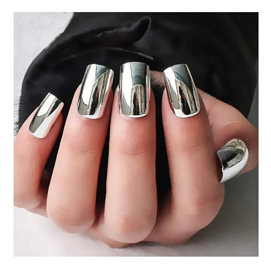 Mirror-Finish Metallic Nail Polish for Chrome-Shine Nail Art