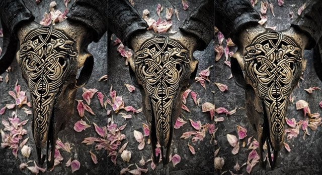 Carved Resin Ram Skull with Removable Horns, 20cm Wide