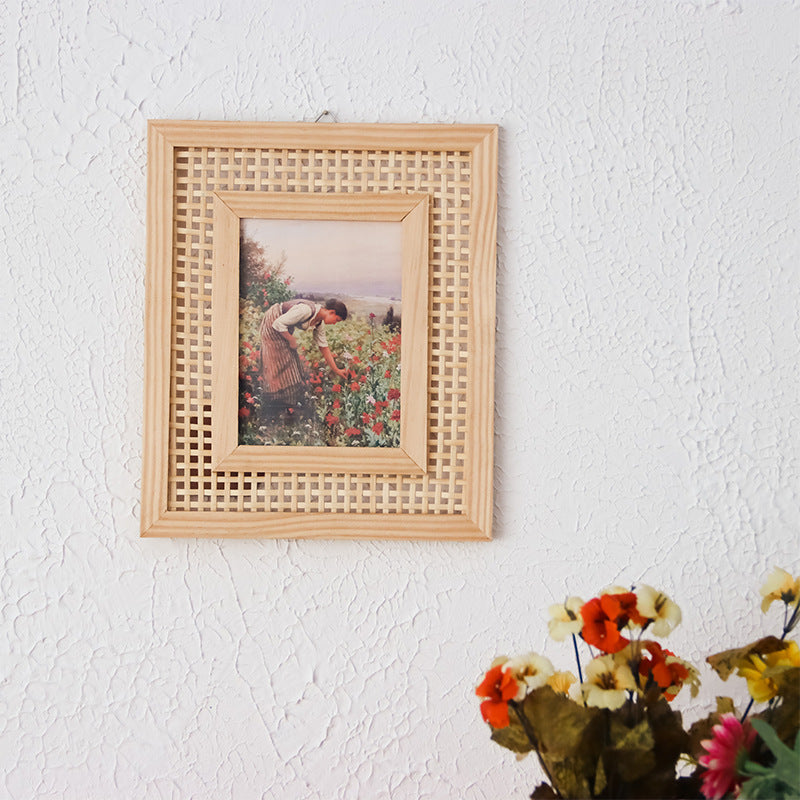 Artful Picture Frame made of Natural Rattan | Thrascher