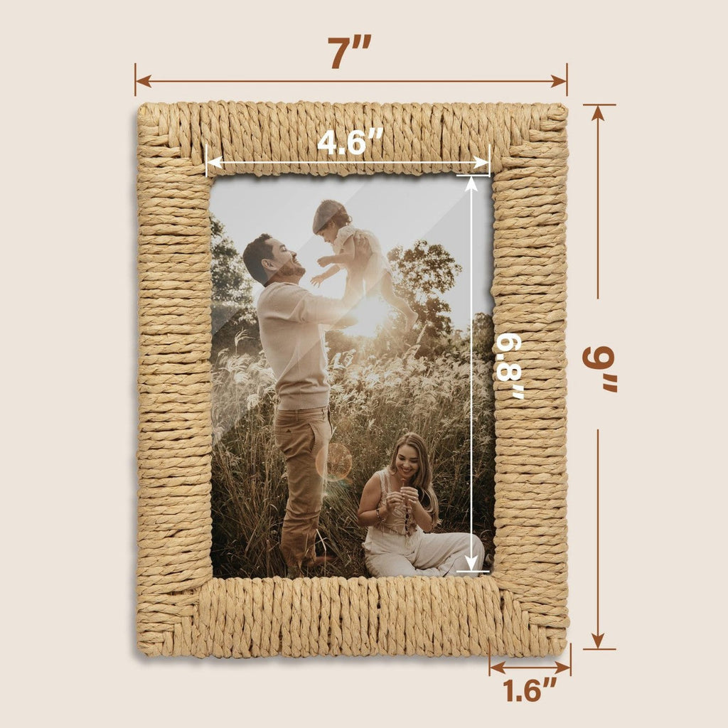 Artful Picture Frame made of Woven Natural Material | Thrascher