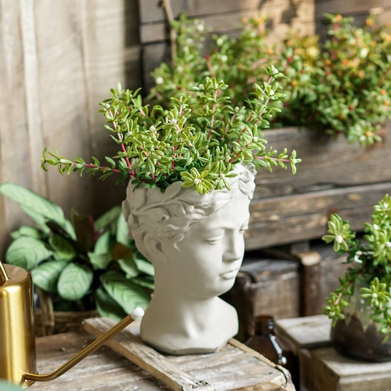Artful Plant Sculptures | Thrascher