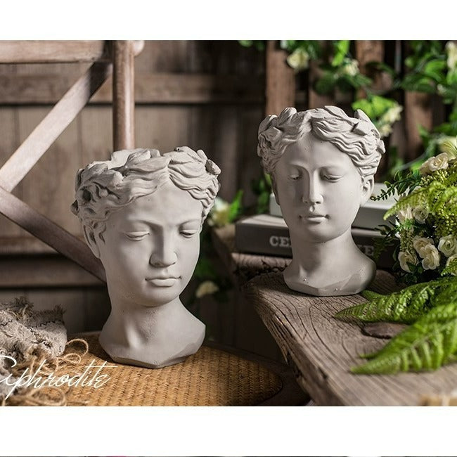 Artful Plant Sculptures | Thrascher