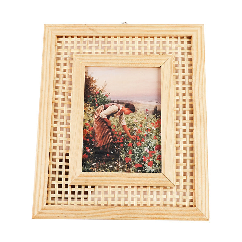 Artful Rattan Picture Frame | Thrascher