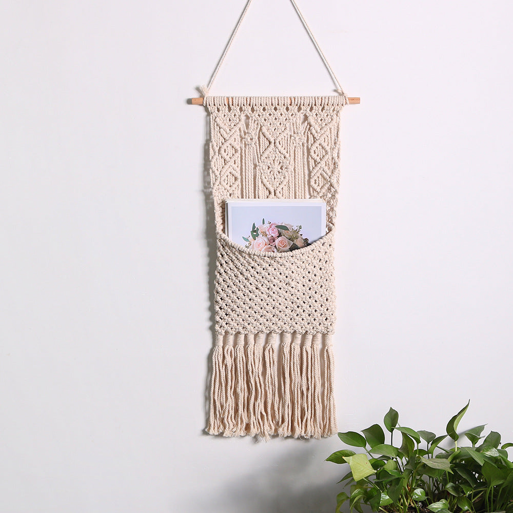 Artistic Macrame Wall Decor with Beautiful Fringe Decoration | Thrascher