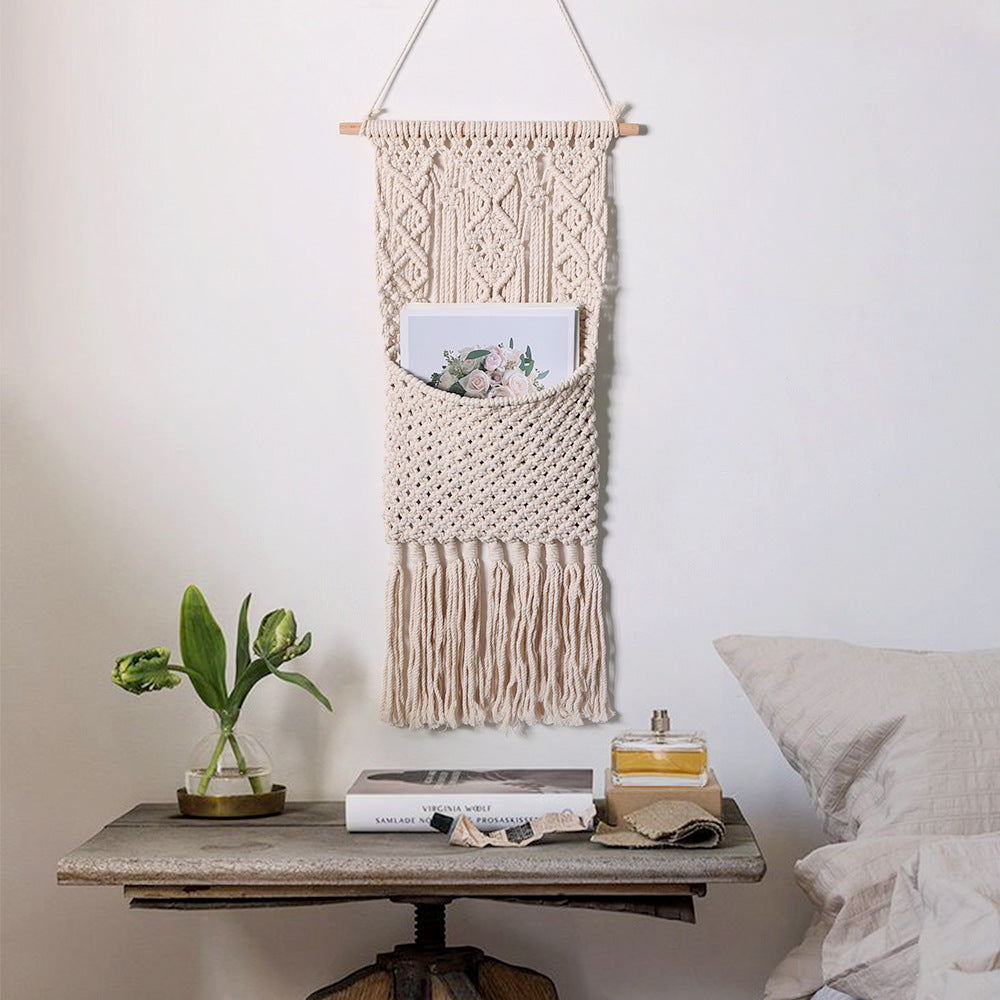 Artistic Macrame Wall Decor with Beautiful Fringe Decoration | Thrascher