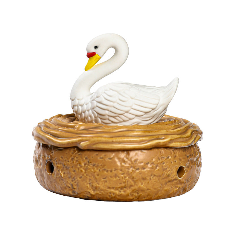 Artistic Swan Figurine | Thrascher