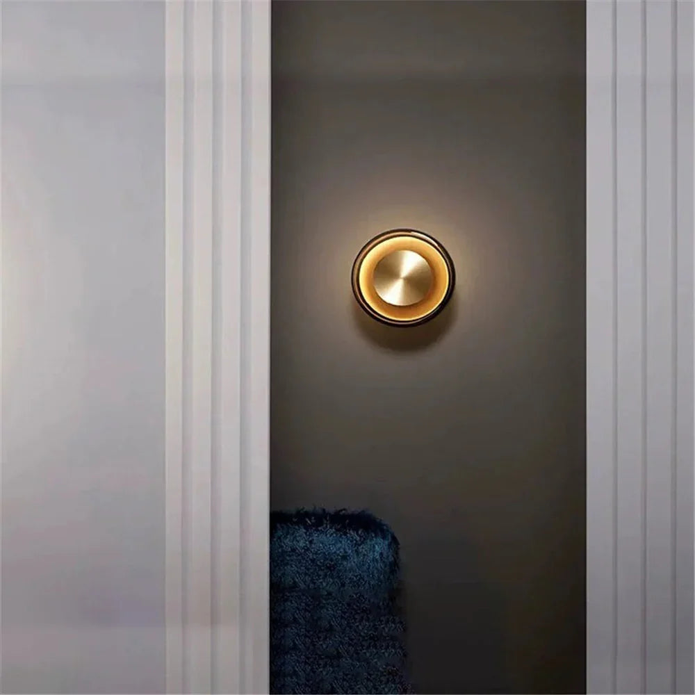 Ashlorra Wall Light
