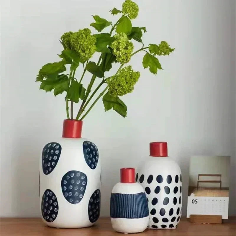 Avenra Ceramic Vase