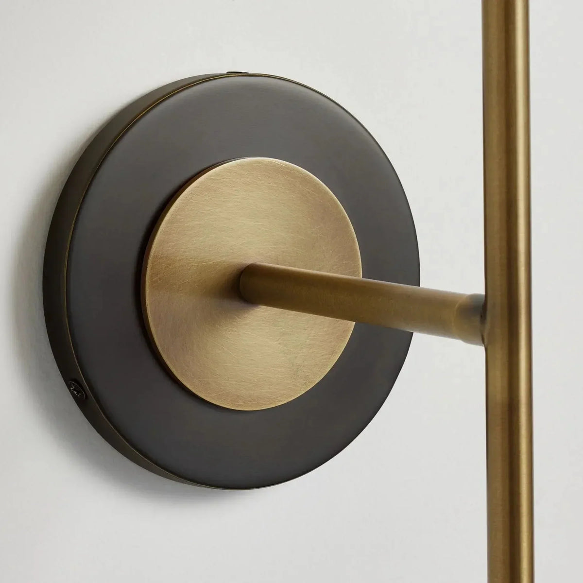 Belnia Wall Lamp