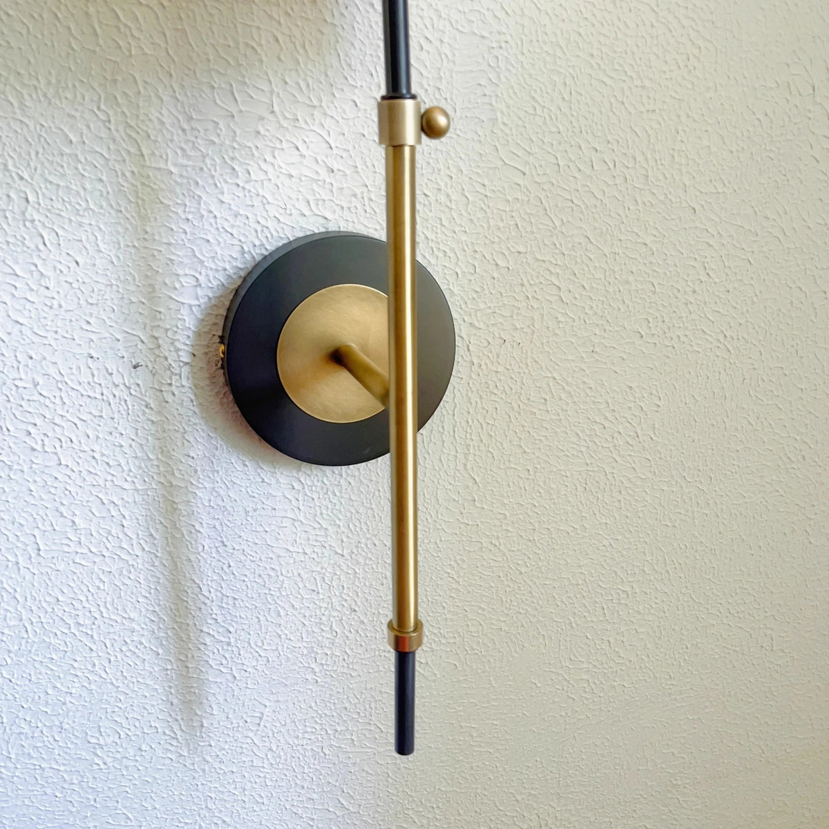 Belnia Wall Lamp