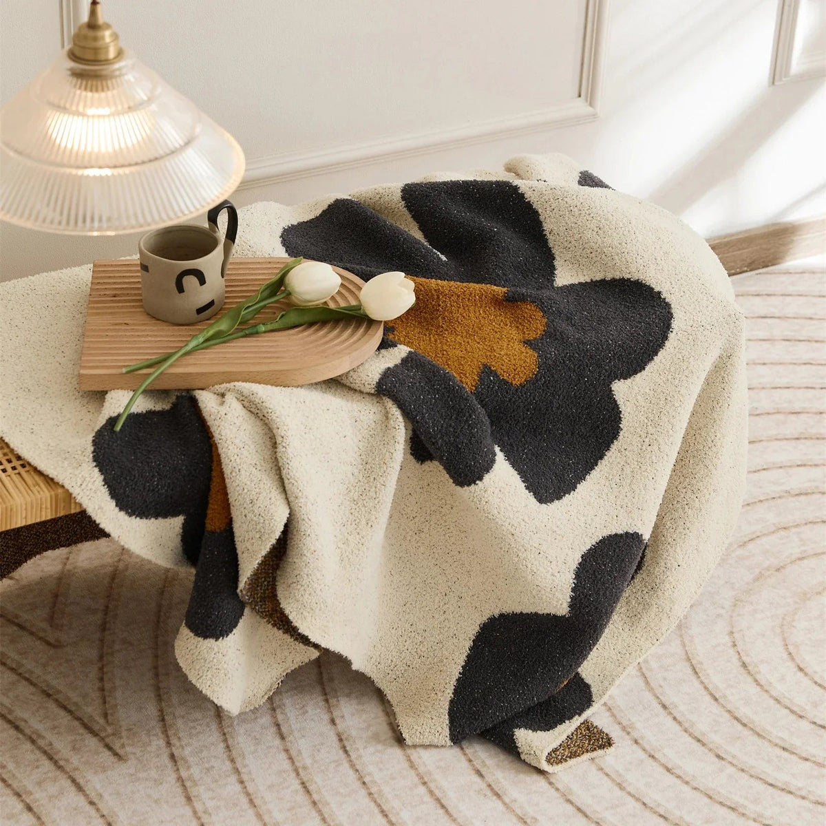 Calnova Throw Blanket