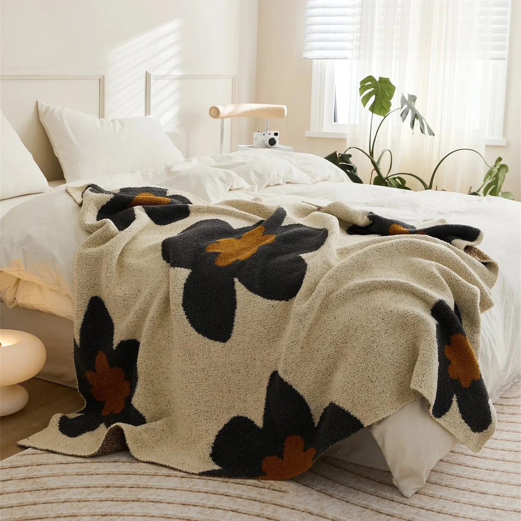 Calnova Throw Blanket