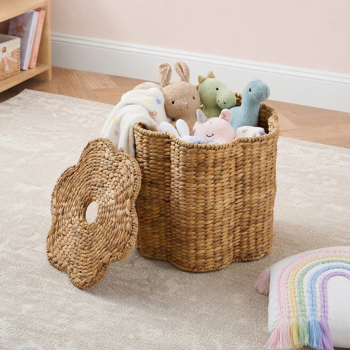 Chair made of Braided Natural Material | Thrascher