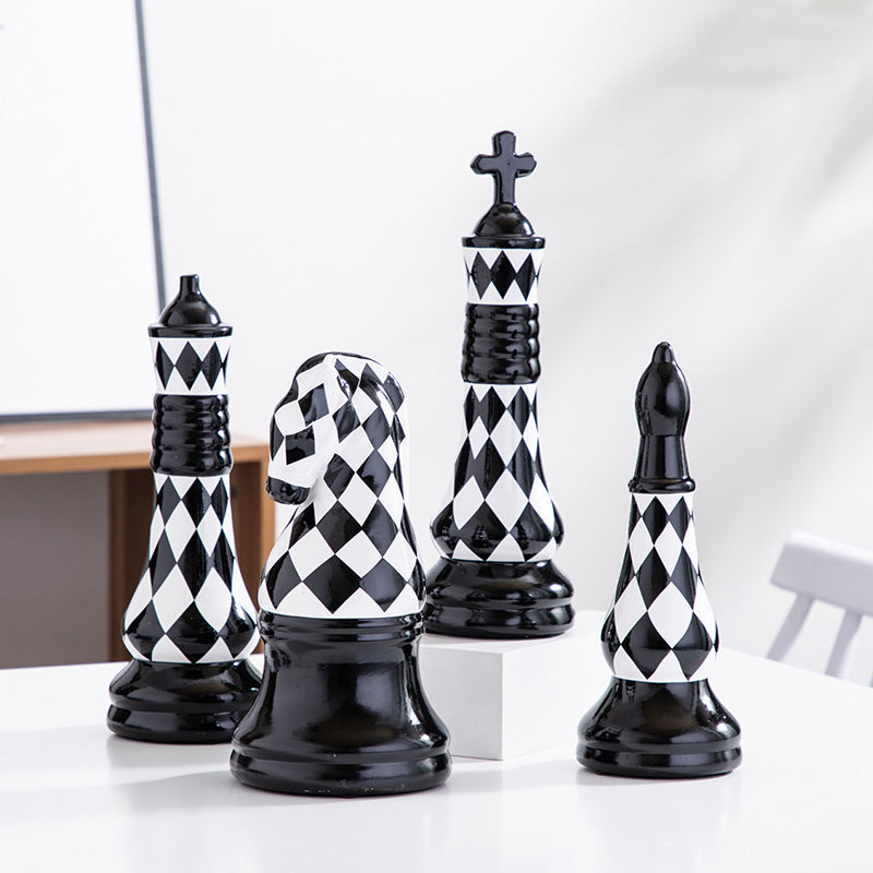 Chess Set Molded Plastic | Thrascher