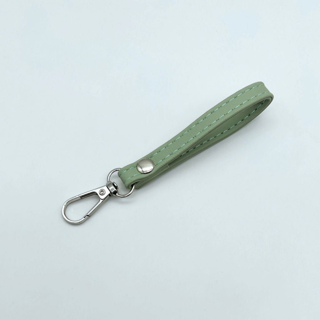 Classic Leather Keychain | Thrascher