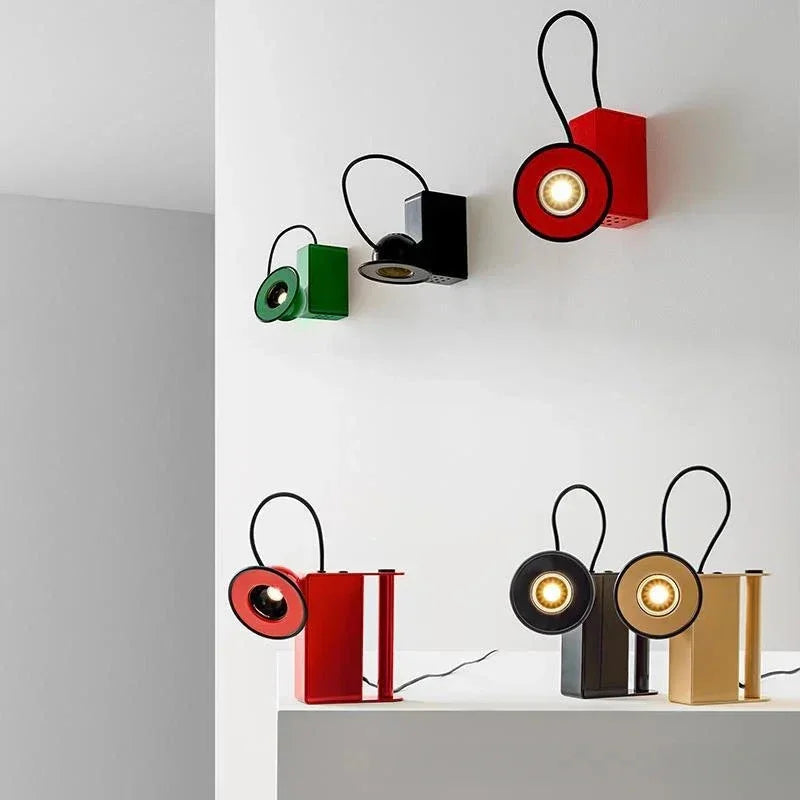 Clyndvia Compact Magnetic Wall Lamp