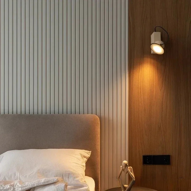 Clyndvia Compact Magnetic Wall Lamp
