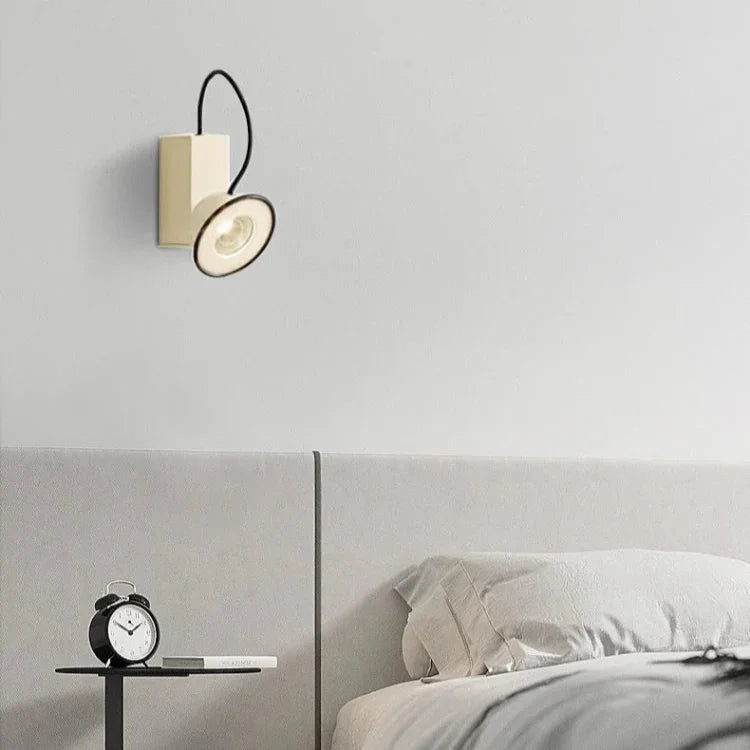 Clyndvia Compact Magnetic Wall Lamp