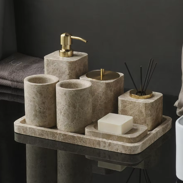 Clystynta Bathroom Accessories Set