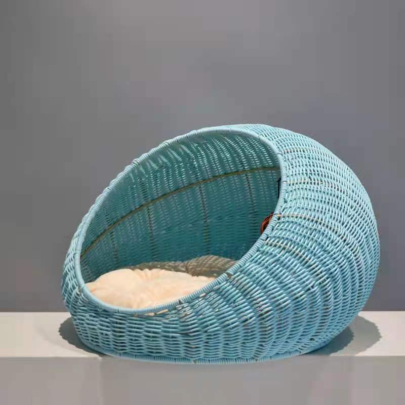 Cozy Cat Bed made of Woven Natural Material | Thrascher