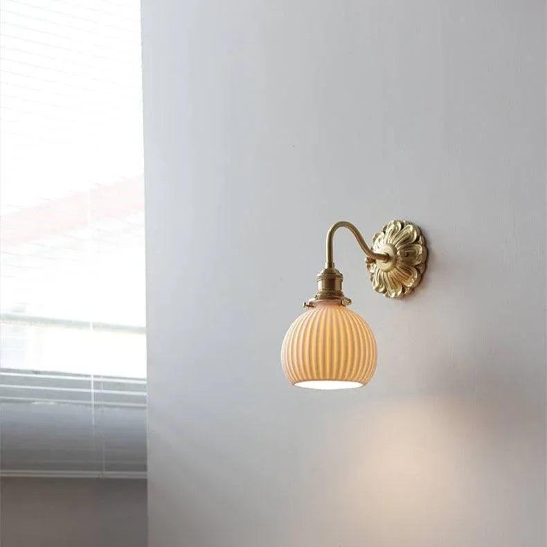 Dalvvia Brass Lamp