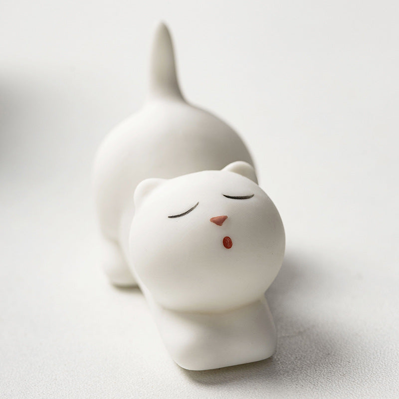Decorative Cat Figurine | Thrascher