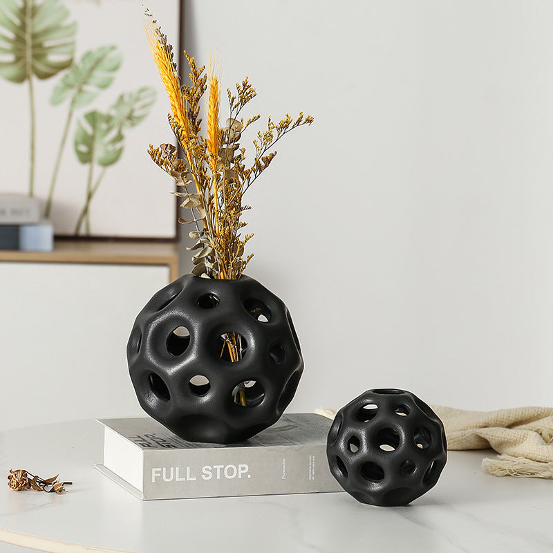Decorative Ceramic Balls | Thrascher