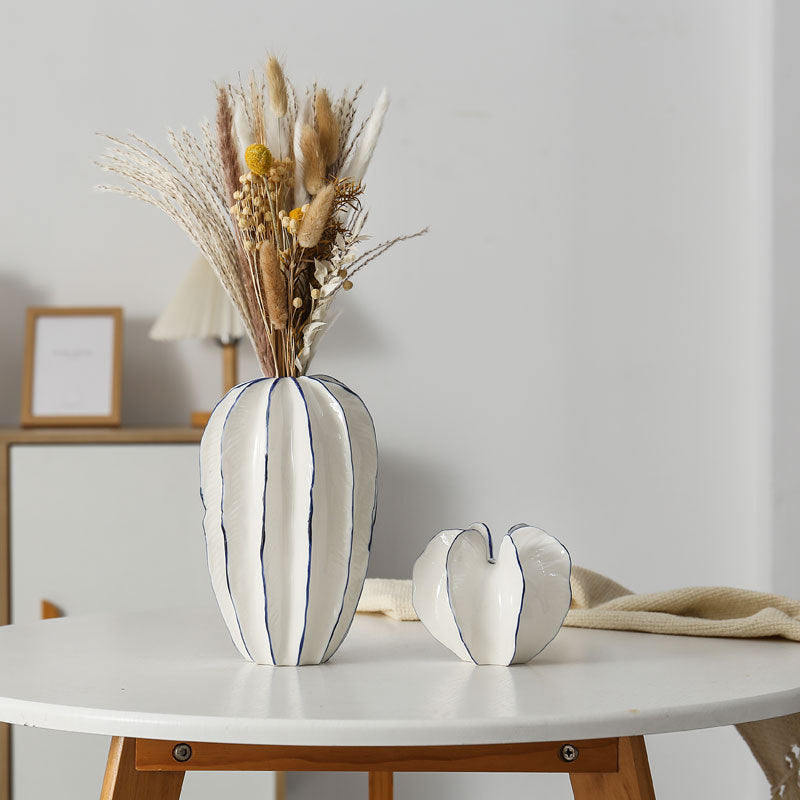 Decorative Ceramic Bowl in Flower Design | Thrascher
