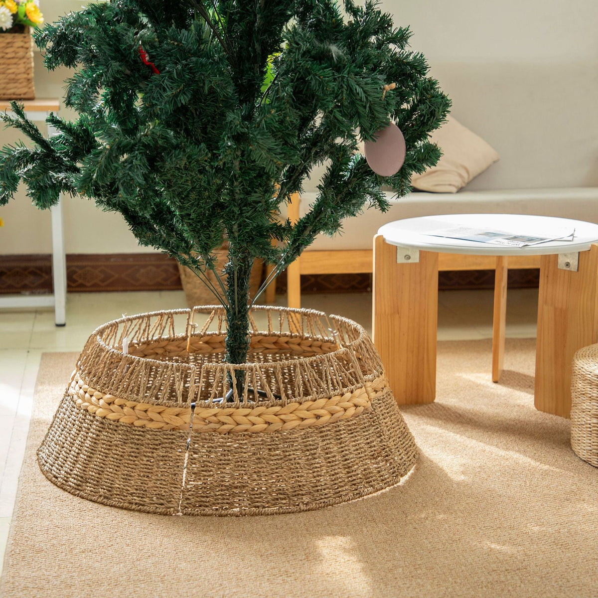 Decorative Christmas Tree Stand made of Wicker | Thrascher