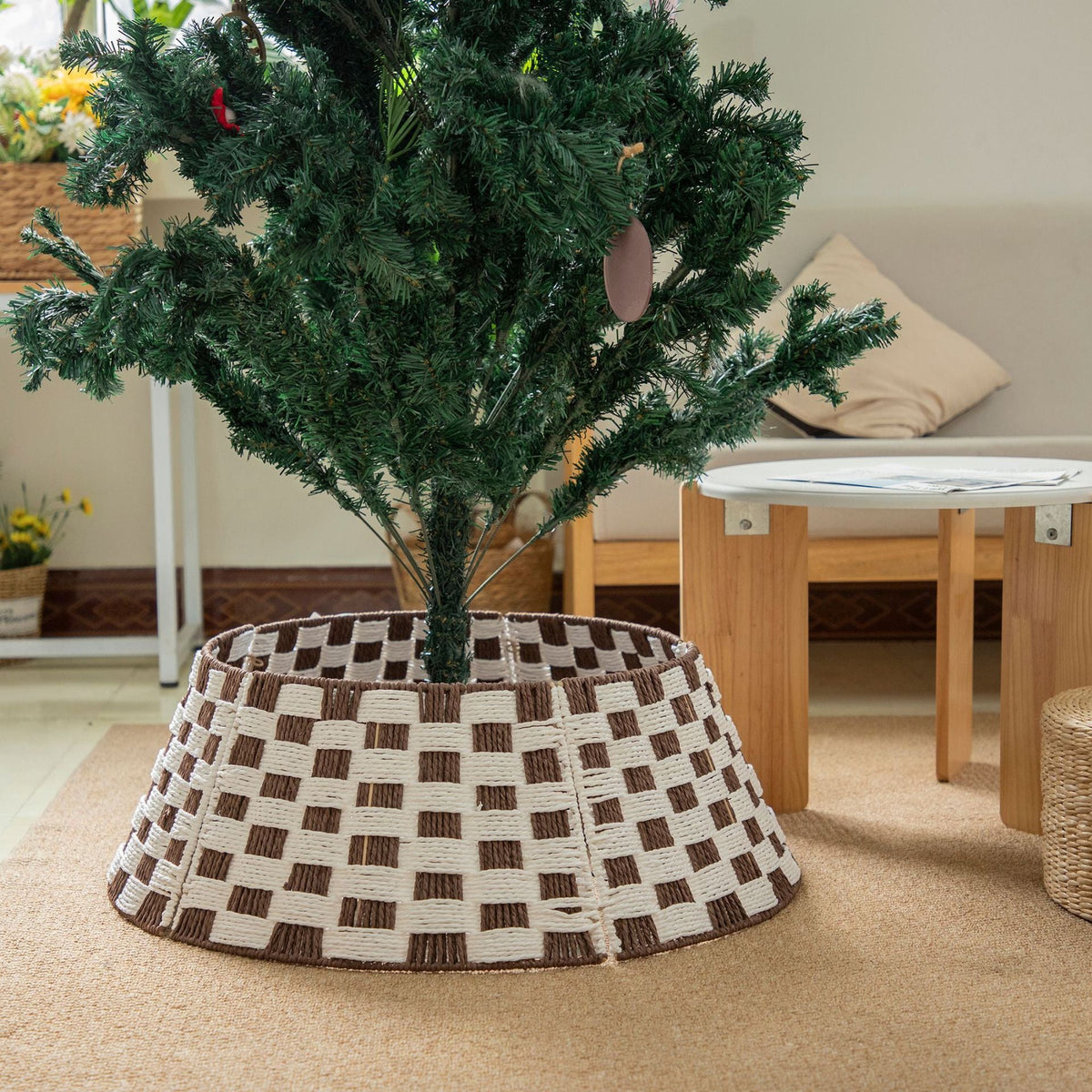 Decorative Christmas Tree Stand made of Wicker | Thrascher