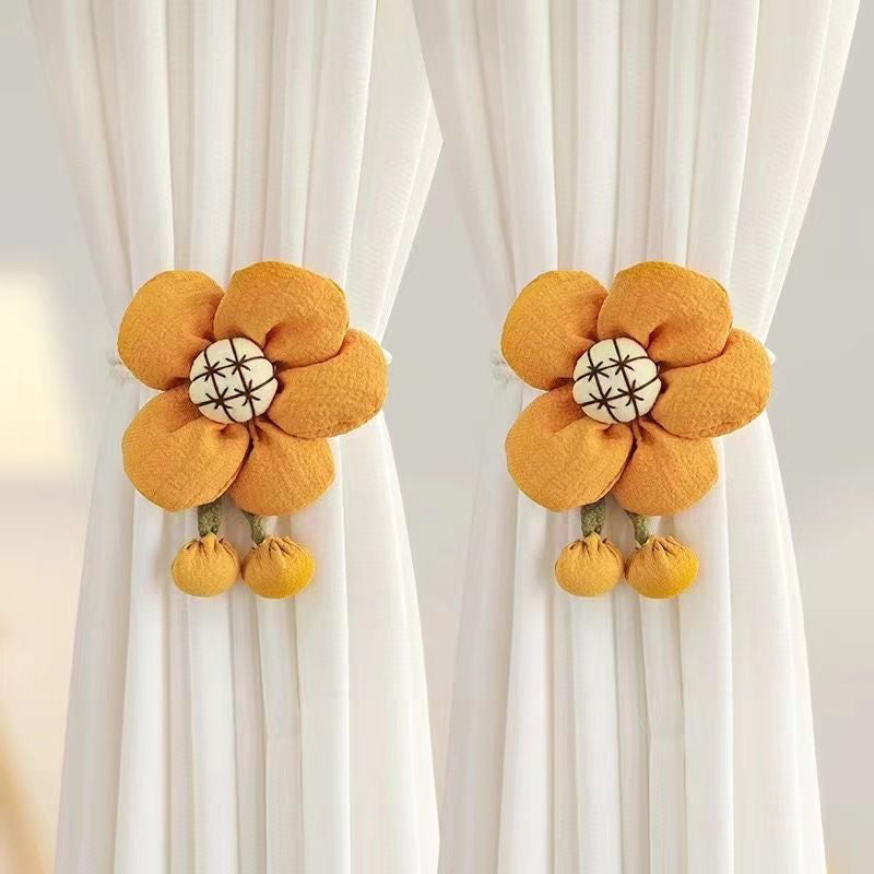 Decorative Curtain Flower Clips | Thrascher