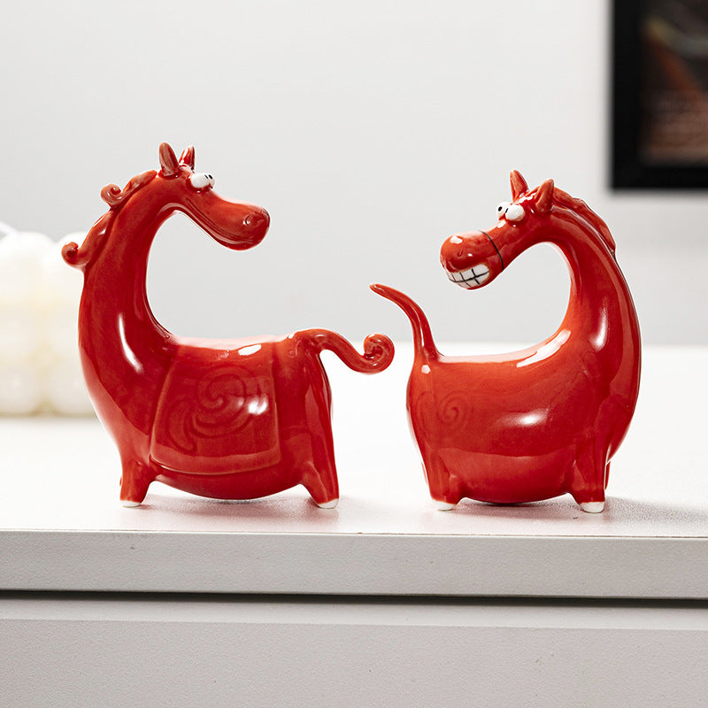 Decorative Figure Red White | Thrascher