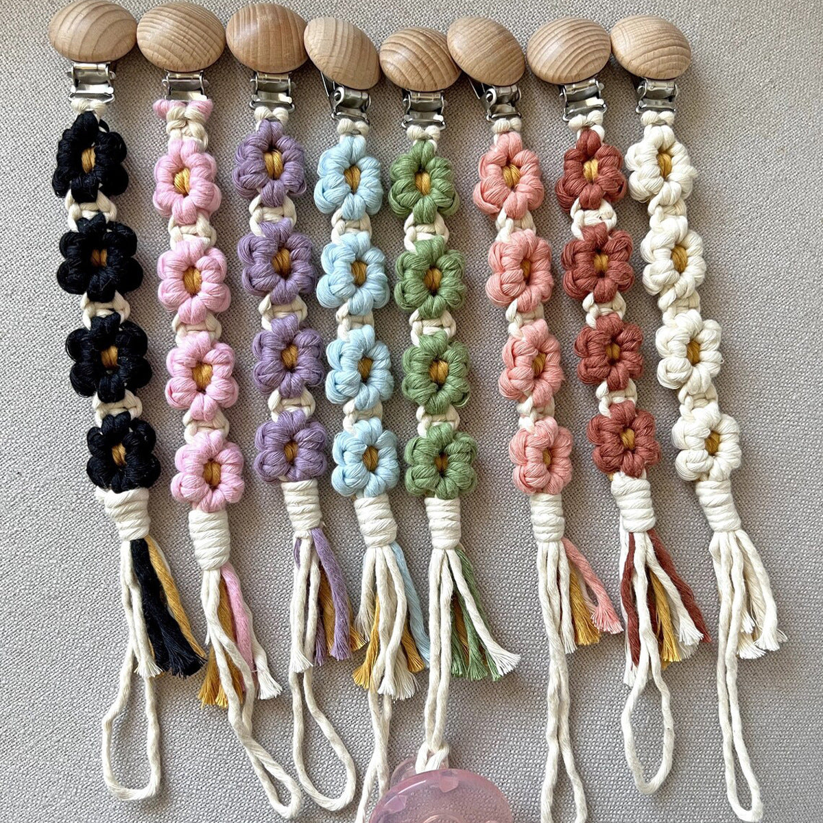 Decorative Floral Eyewear Chain | Thrascher