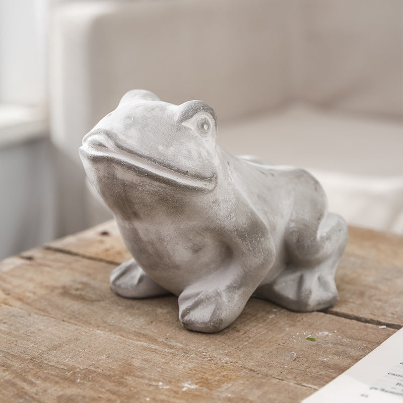 Decorative Hare Sculpture | Thrascher