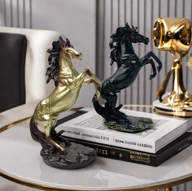 Decorative Horse Sculpture | Thrascher