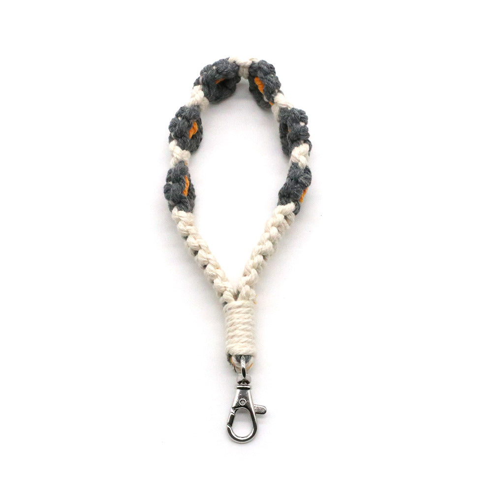 Decorative Keychain made of Macrame | Thrascher