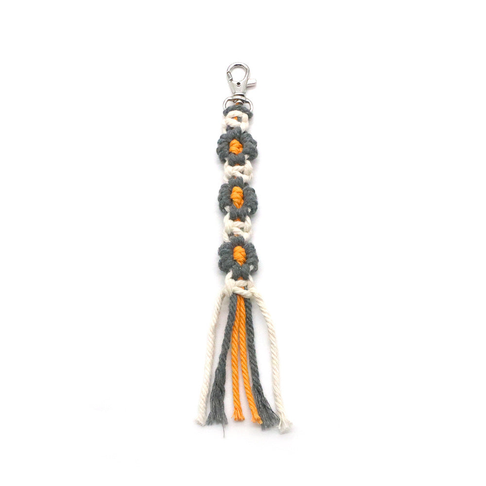 Decorative Keychain made of Macrame | Thrascher