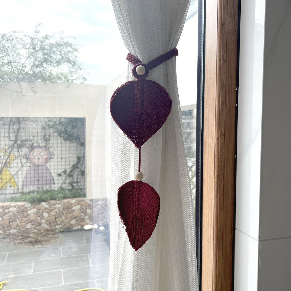 Decorative Leaf Keychain | Thrascher