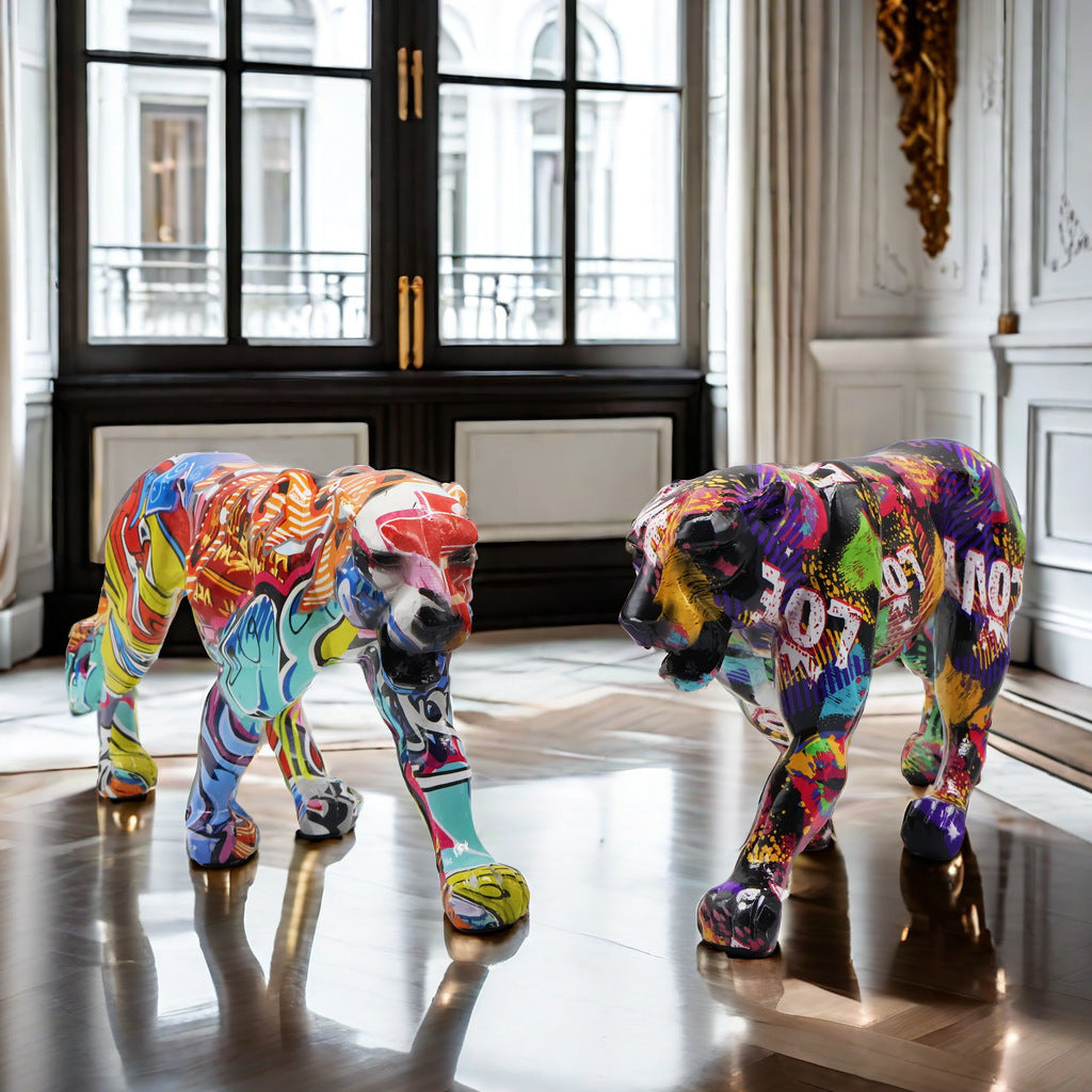 Decorative Leopard Figure made of Resin | Thrascher