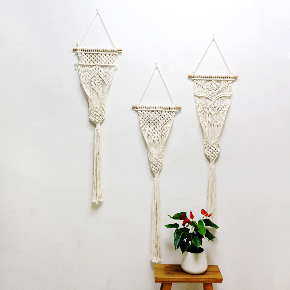 Decorative Macrame Wall Hanging with Artistic Design | Thrascher