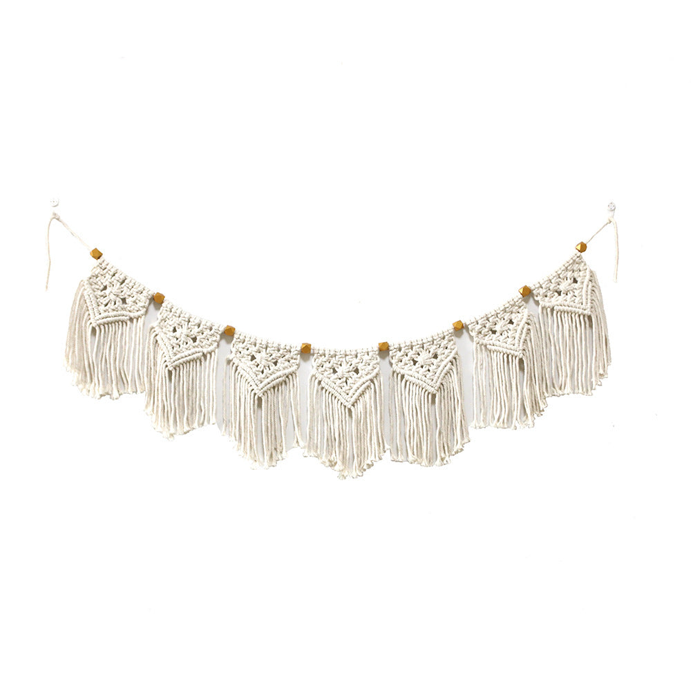 Decorative Macrame Wall Hanging with Ornate Fringes | Thrascher