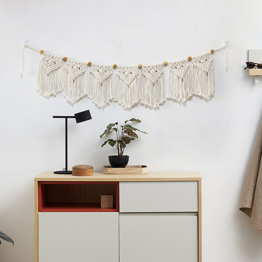 Decorative Macrame Wall Hanging with Ornate Fringes | Thrascher