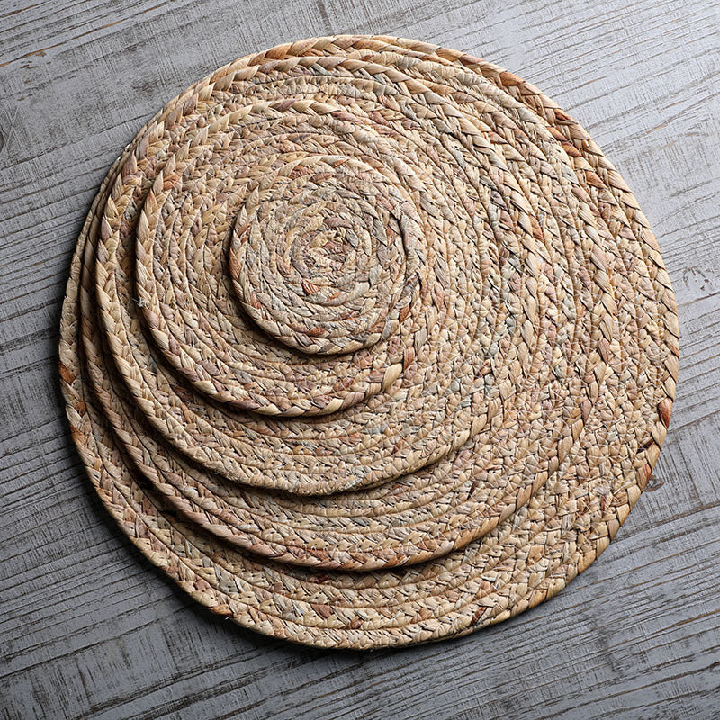 Decorative Natural Fiber Oval Design | Thrascher