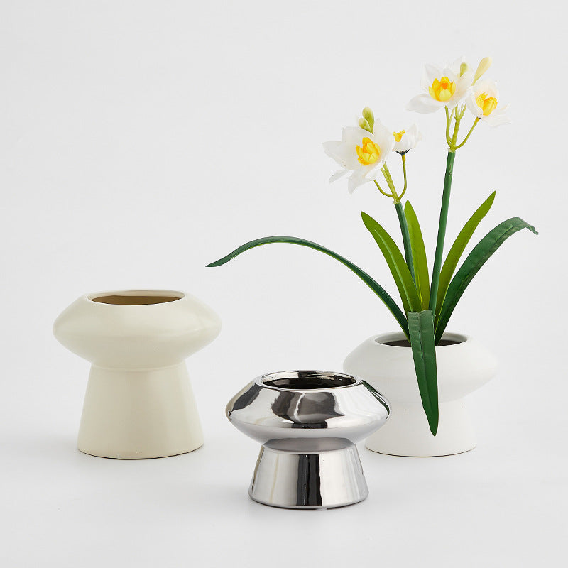 Decorative Table Accessory | Thrascher