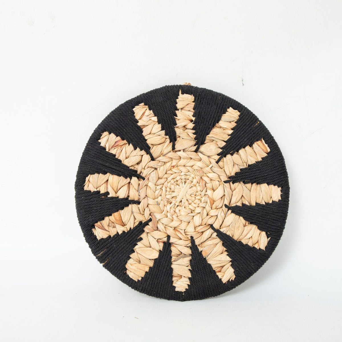 Decorative Table Coaster made of Woven Rattan | Thrascher