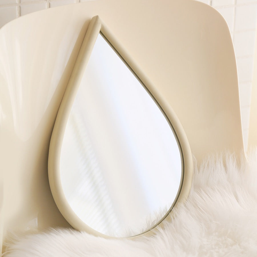 Decorative Tear-Shaped Wall Mirror | Thrascher