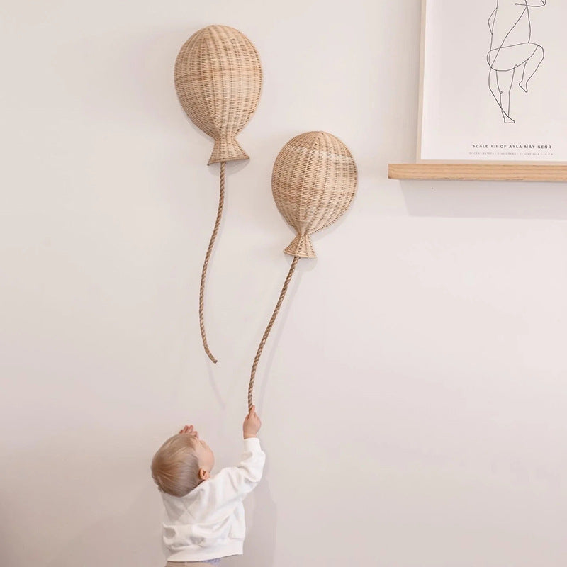 Decorative Wall Ornament in the Form of a Hot Air Balloon | Thrascher