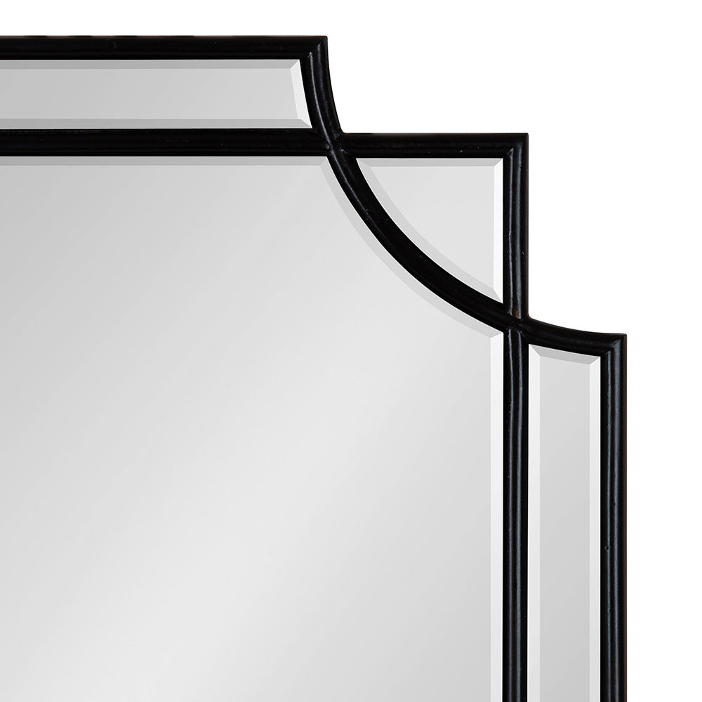 Decoratively Designed Wall Mirror | Thrascher