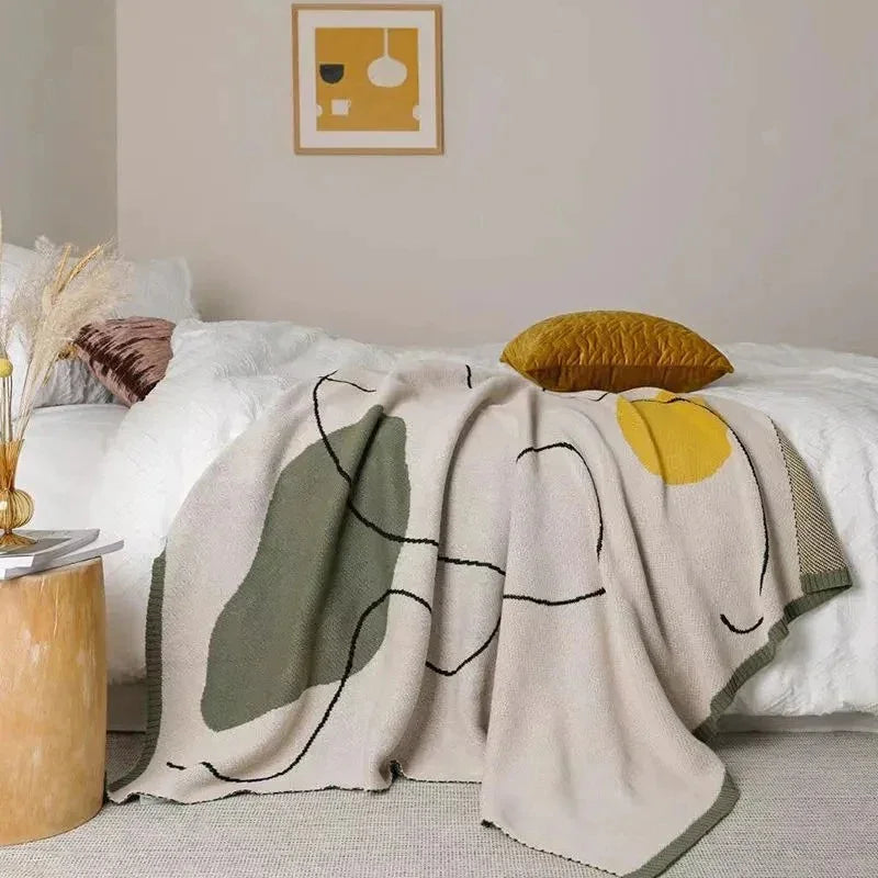 Dorbuna Throw Blanket